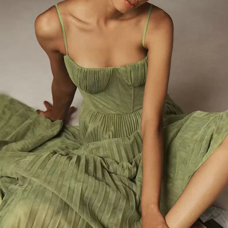 Dália Kleid