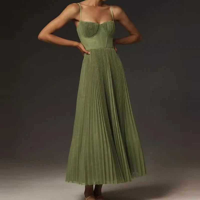 Dália Kleid