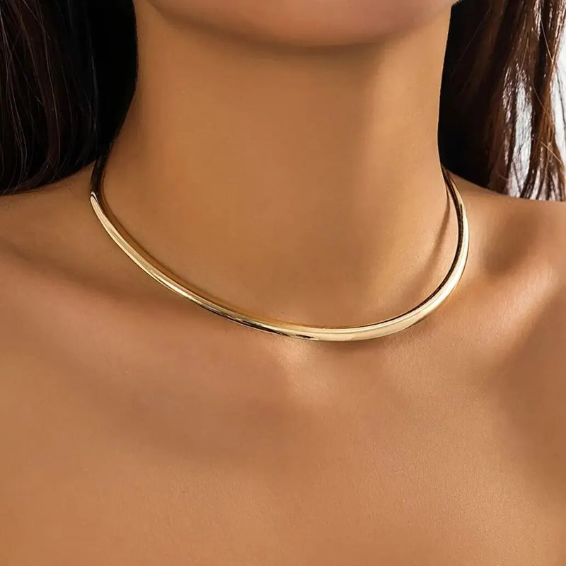 Colar Chocker Minimalista